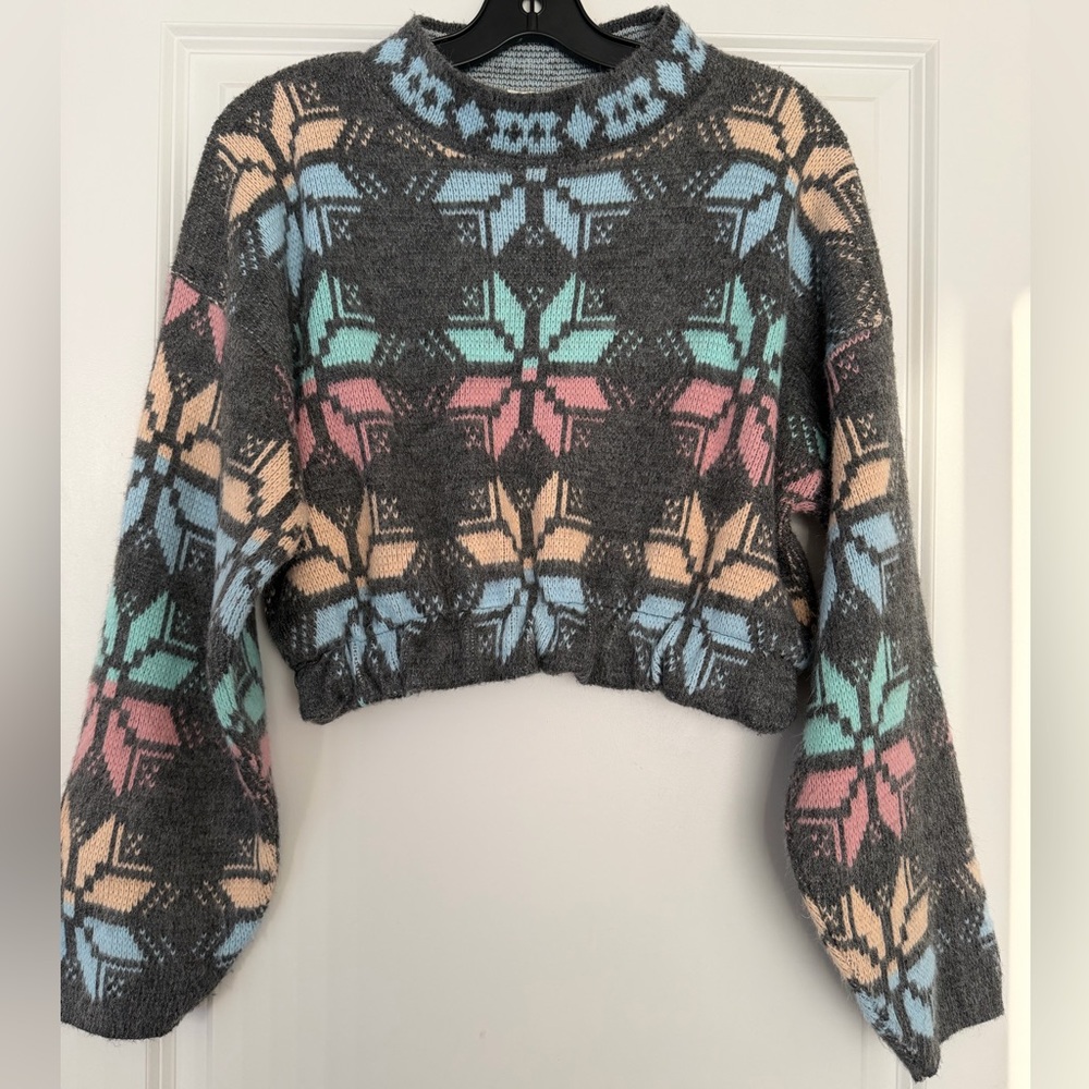 Colorful Pattern  Cropped Sweater